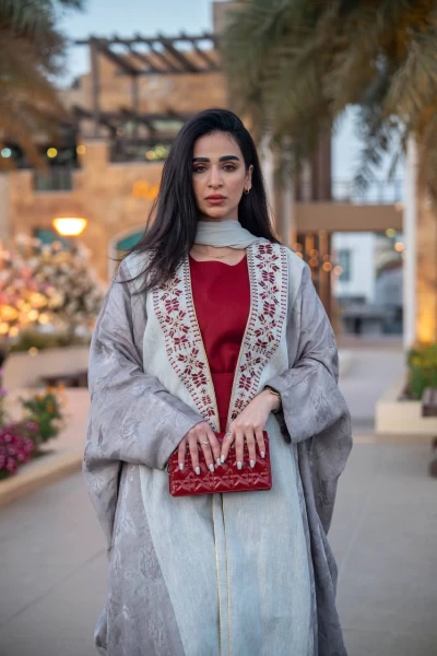 عباية بخام كريب جاكار و لينن مع تطريز C:IB313